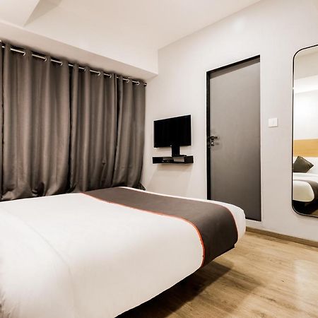 Hotel Oyo Townhouse 169 Aqua Corridor Bhatha Exterior foto
